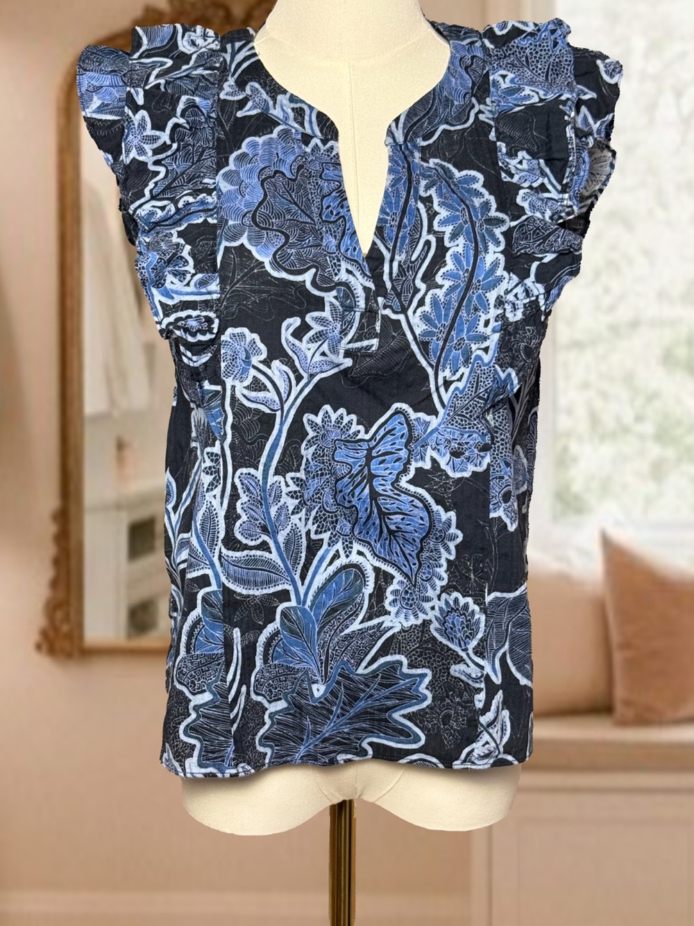 Parker Women’s Blue Floral V-Neck Ruffle Sleeve Top